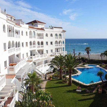 Apartamentos Starnerja En Stella Maris Nerja Quarto foto