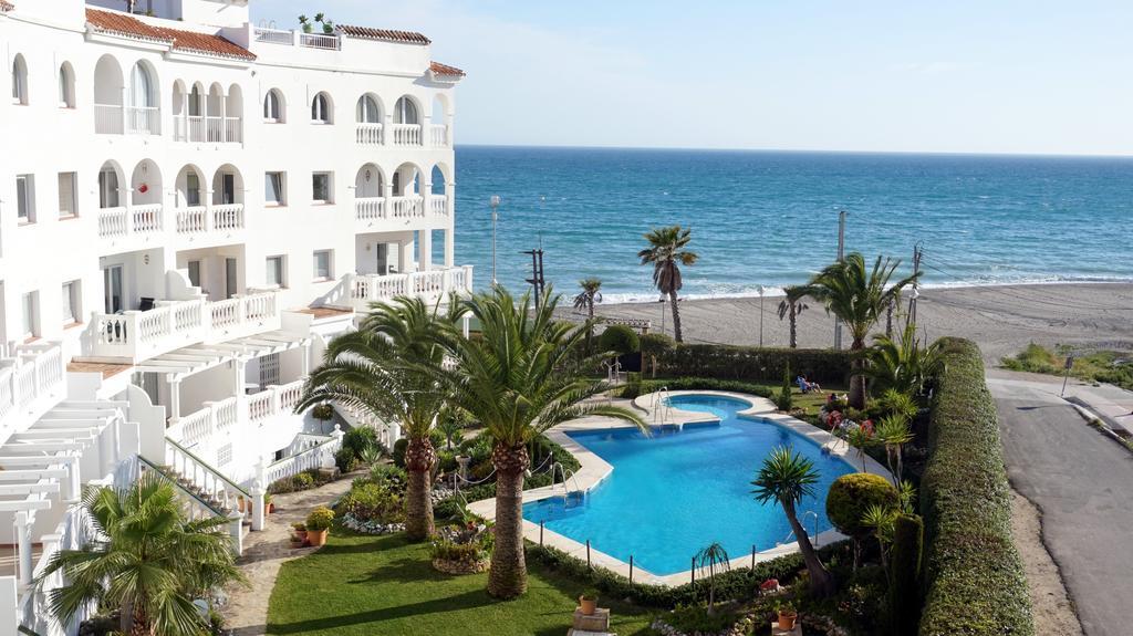 Apartamentos Starnerja En Stella Maris Nerja Quarto foto
