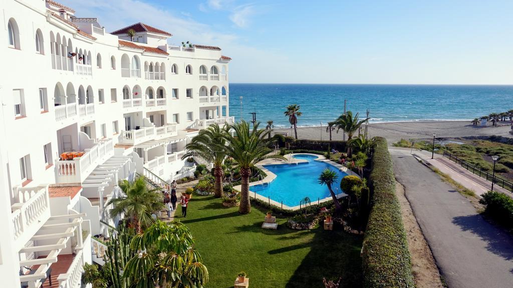 Apartamentos Starnerja En Stella Maris Nerja Quarto foto